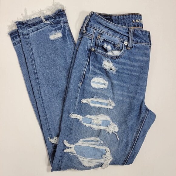 American Eagle Women's TomGirl Distressed Medium Wash Button Fly Jeans Size 4 - Picture 6 of 11